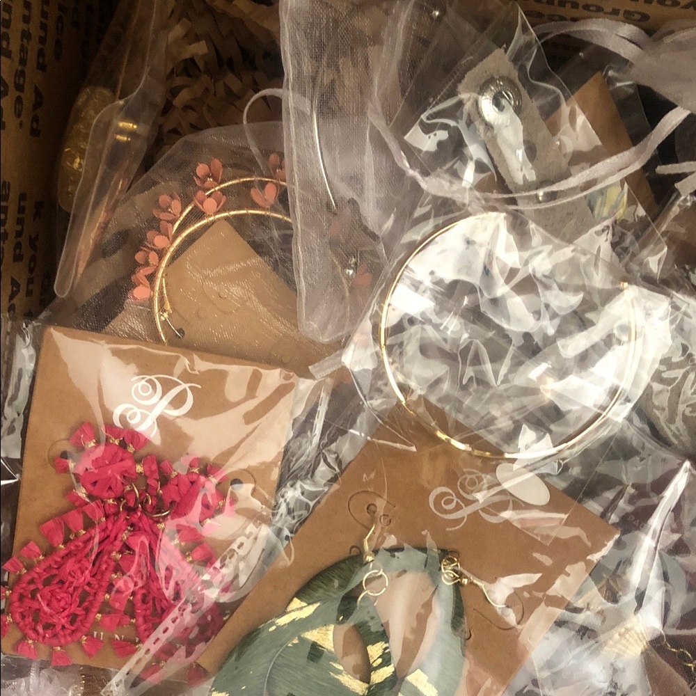 Plunder Design 40 pieces mixed jewelry - Picture 2 of 5